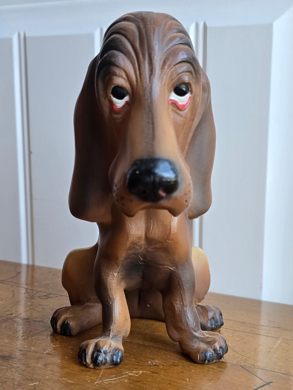 Vintage Breyer Molding Co Sad Eyes Bloodhound Bassett Dog Figurine 7" Dark Rare